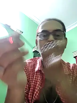 Snapshot of hairyguylove chatting on October 2025 12:00:02 PM hairyguylove online show from October 2025 12:00:02 PM