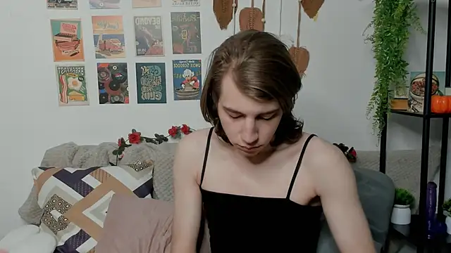 AvenGlow online show from February 2026 05:22:02 AM