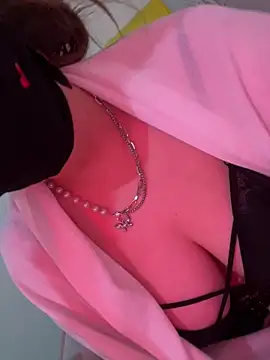 Soso-bigass online show from April 2026 10:26:02 PM