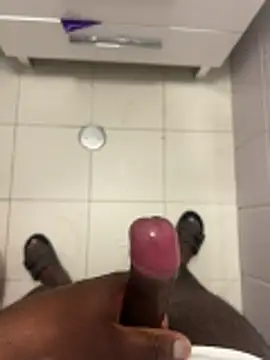 negrinho5 online show from February 2026 04:19:01 PM