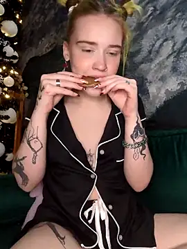 mattiethebaddieee online show from December 2025 01:21:02 AM