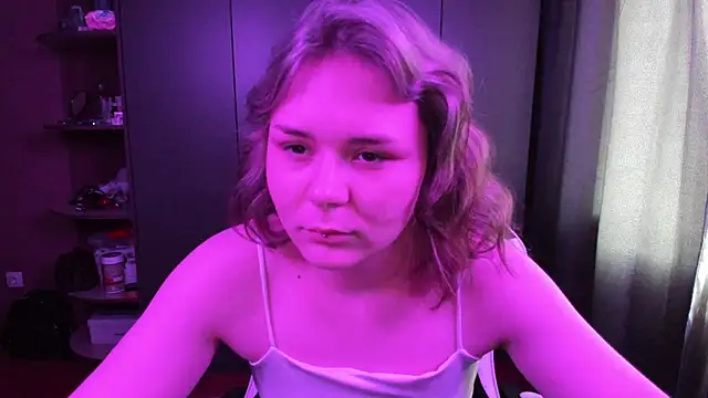 sophia lix online show from November 2025 06:35:02 AM