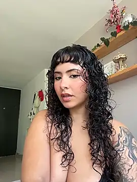 SugarTroubl33 online show from April 2026 02:25:01 PM