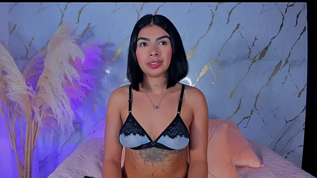 Julig01 online show from November 2025 01:26:01 AM