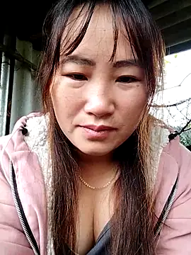 emini-xx online show from November 2025 01:05:02 AM