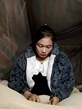 doggy-00 online show from November 2025 08:00:01 PM