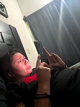 Snapshot of Ama_25 chatting on October 2025 01:04:02 PM Ama 25 online show from October 2025 01:04:02 PM