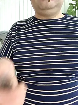 hungrykiten online show from November 2025 07:18:02 AM