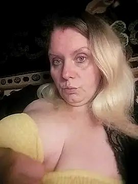 Lana-murr online show from December 2025 06:15:01 PM