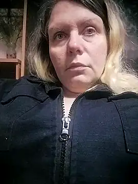 Lana-murr online show from March 2026 06:35:02 PM