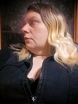 Lana-murr online show from March 2026 06:28:02 AM