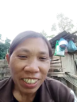 bella-la online show from November 2025 09:39:01 AM