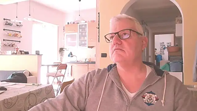 Diegoriv71 online show from April 2026 09:51:02 AM