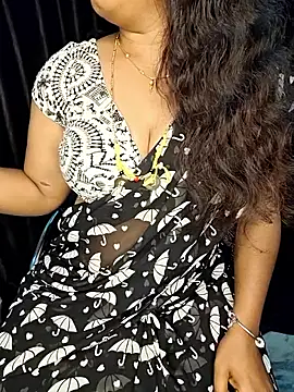 Snapshot of shreyareddy99 chatting on February 2026 12:21:01 PM shreyareddy99 online show from February 2026 12:21:01 PM