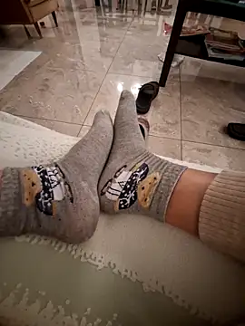 Piediniecollant online show from October 2025 04:19:01 PM