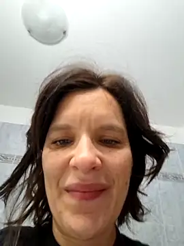 Piediniecollant online show from December 2025 05:37:02 AM