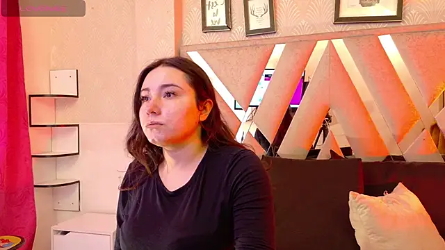 Snapshot of Velvet_lux chatting on November 2025 01:00:01 PM Velvet lux online show from November 2025 01:00:01 PM