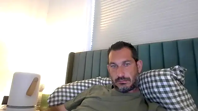 ckraiders84 online show from June 2026 09:28:01 PM