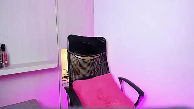 GabyMason  online show from December 2025 06:04:01 PM