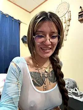 Snapshot of xsuusy chatting on October 2025 11:52:02 PM xsuusy online show from October 2025 11:52:02 PM