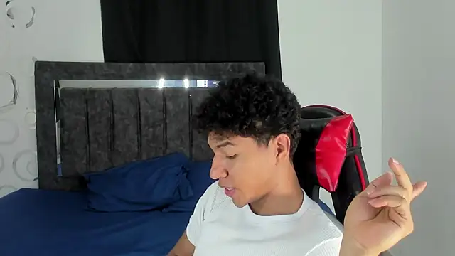 Maximiliano Khalil online show from February 2026 07:26:02 PM