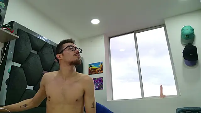 J-Moo online show from November 2025 10:10:01 PM