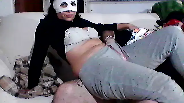 hekate couple online show from October 2025 01:42:01 AM