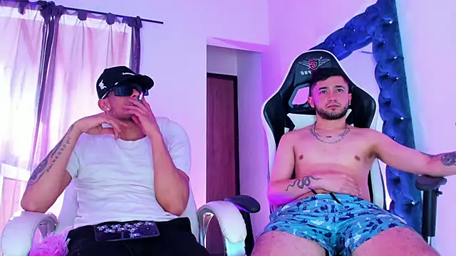 Yourtemptation555 online show from October 2025 08:33:02 PM