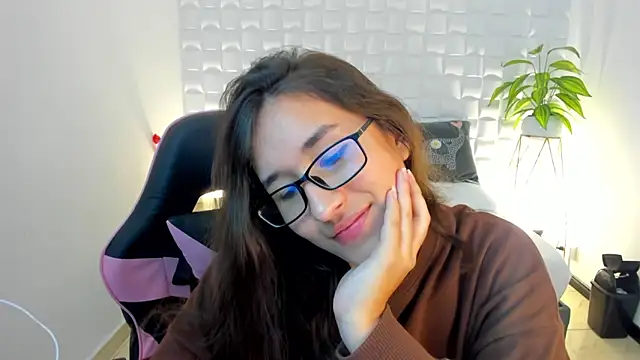 victoria 243 online show from March 2026 08:38:01 PM