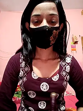 Green LaDY66 online show from April 2026 09:03:02 AM