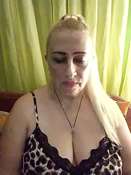 Esenia505 online show from January 2026 03:17:02 PM