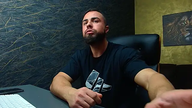 HayesWood online show from November 2025 05:39:02 AM