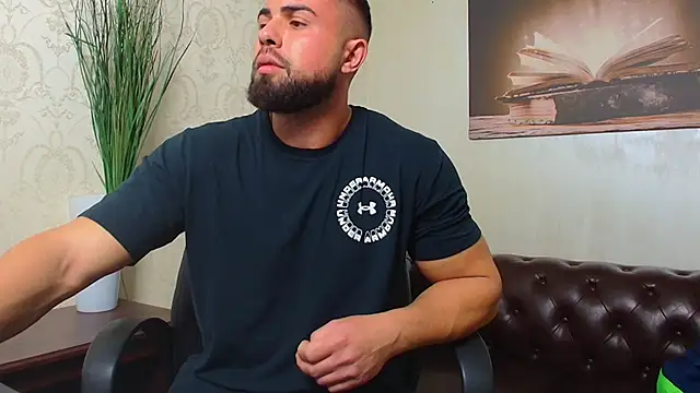 HayesWood online show from November 2025 05:43:01 AM