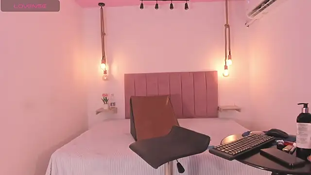 BabyBrown   online show from December 2025 12:41:02 AM