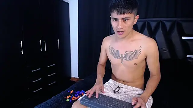 Snapshot of Ferxxo_Oficial chatting on October 2025 05:03:01 PM Ferxxo Oficial online show from October 2025 05:03:01 PM