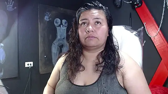 Snapshot of serenamystsh chatting on October 2025 08:20:01 PM serenamystsh online show from October 2025 08:20:01 PM