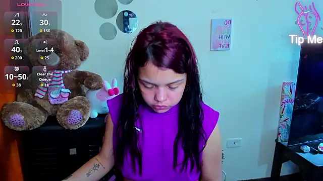 Emma boo online show from March 2026 04:26:01 PM