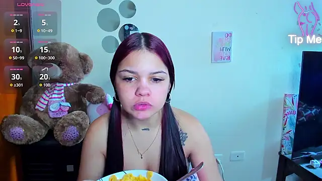 Emma boo online show from March 2026 06:11:02 PM