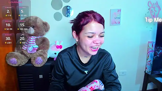 Emma boo online show from March 2026 03:17:01 PM