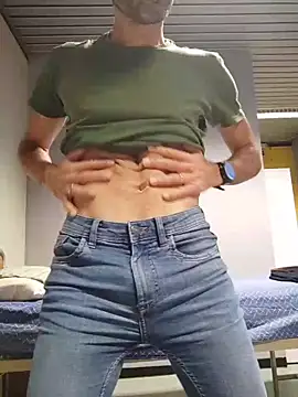 panco pillo online show from November 2025 06:18:01 PM