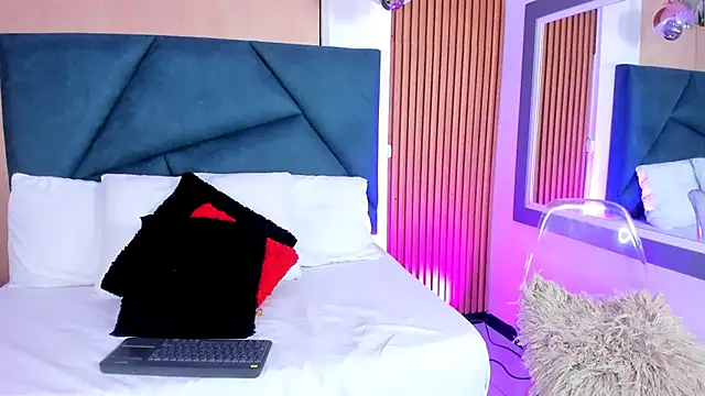 Ivy Spicy online show from April 2026 08:34:01 PM