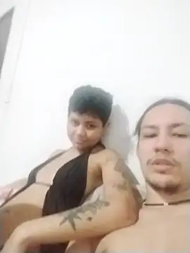 Iasmimbuttercup online show from November 2025 02:12:01 AM