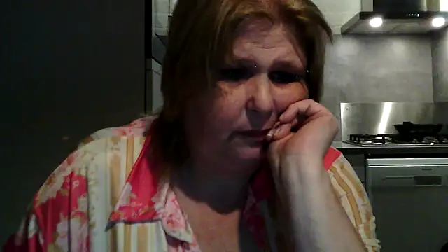 Sylviastar46 online show from March 2026 09:32:02 PM