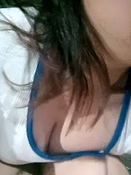 Snapshot of julybe chatting on February 2026 11:40:01 AM julybe online show from February 2026 11:40:01 AM