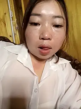 Snapshot of julybe chatting on February 2026 05:06:02 AM julybe online show from February 2026 05:06:02 AM