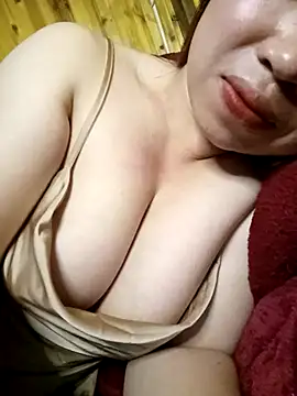 julybe online show from March 2026 11:39:02 PM