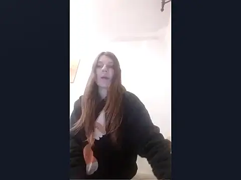 Snapshot of Zizi_Zuzu chatting on October 2025 07:15:02 PM Zizi Zuzu online show from October 2025 07:15:02 PM