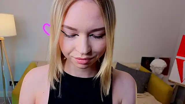 adellime online show from November 2025 01:35:02 PM