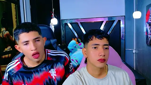 darwinandbrayann online show from November 2025 07:57:01 PM