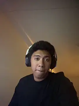 russ1e online show from October 2025 06:09:01 PM